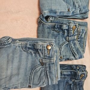 Signature Women's Blue Jeans